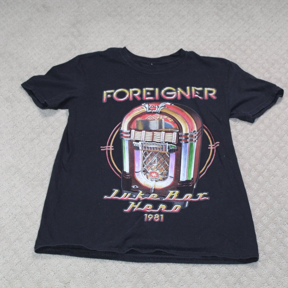 Vintage Foreigner Juke Box Hero Size M Black Short Sleeve 1981 Concert T-Shirt
